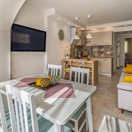 New Two Bedroom Apartment Maloni Pula Exterior foto